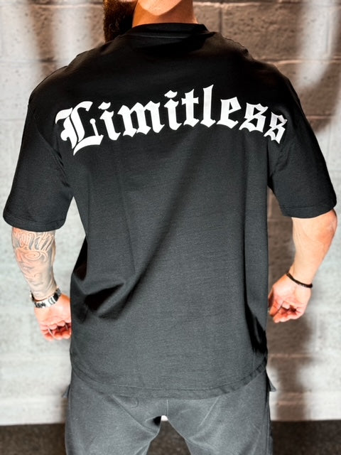 Limitless - T-Shirt Oversize Logo Gothique Noir & Blanc